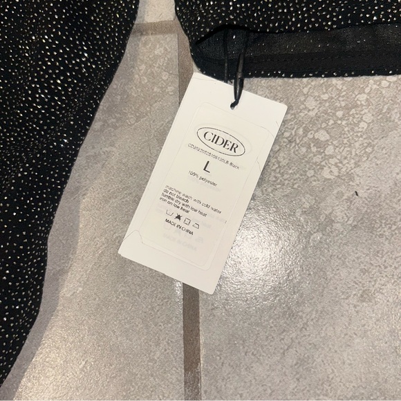 Cider Black & Silver Long Sleeve Crop Top & Bra Feather Fringe Size L Brand New - Picture 9 of 12